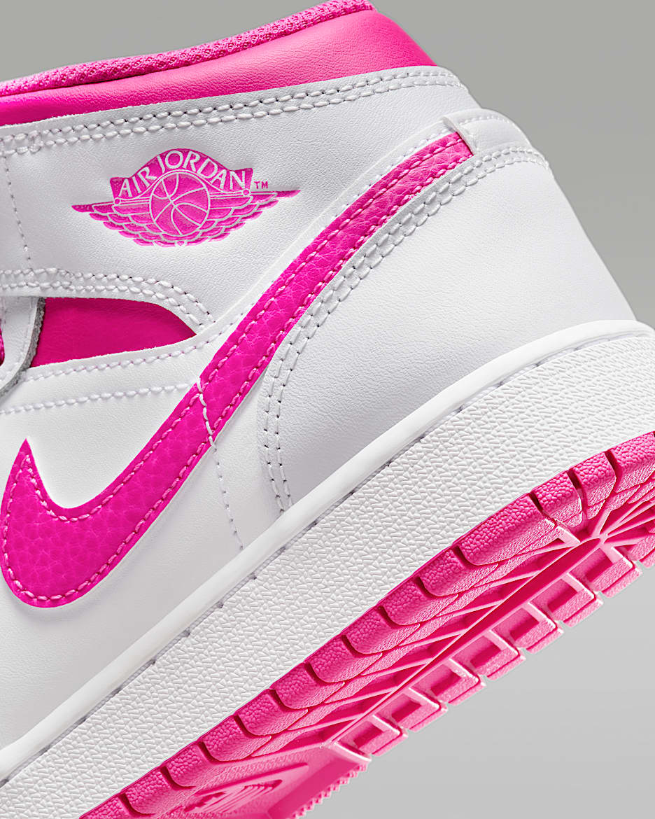 Air Jordan 1 Mid Big Kids Shoes. Nike